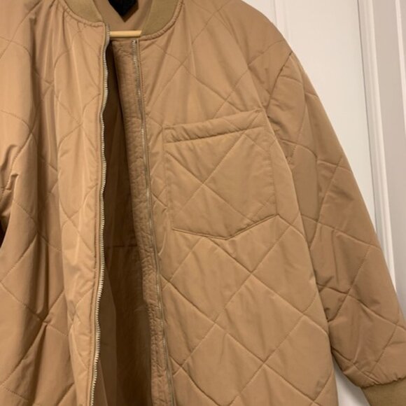 Light Quilted Coat - Picture 3 of 7